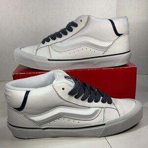 NWT Vans KNU Skool Mid top Skateboard Shoes Men’s 10